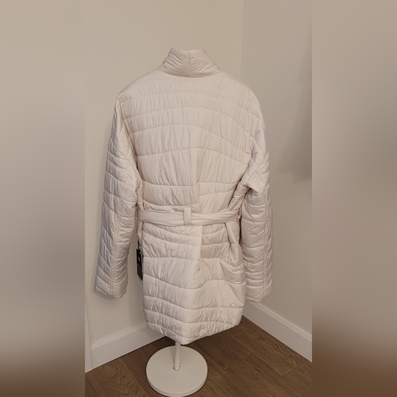 Lululemon wrap jacket - Picture 2 of 5